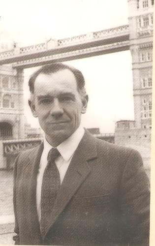 Edward Rutherfurd photo