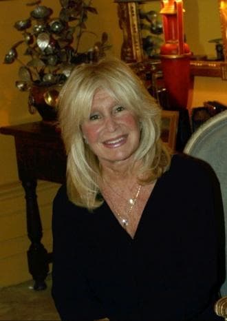 Francine Pascal photo