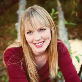Kasie West photo