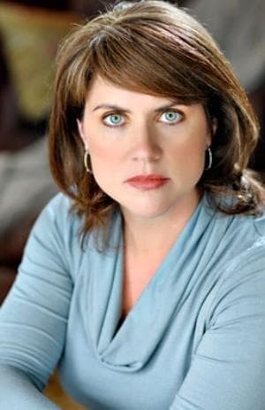 Lisa Gardner photo