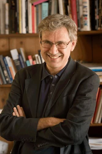 Orhan Pamuk photo