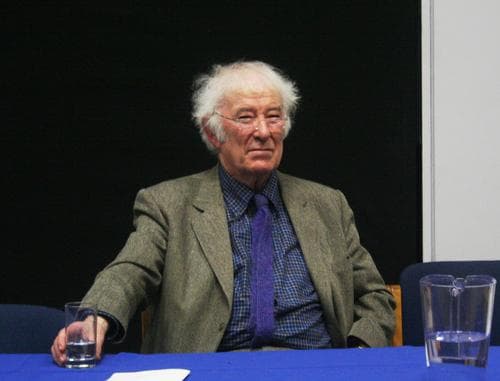 Seamus Heaney photo