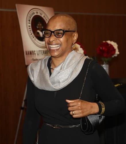 Wahida Clark photo